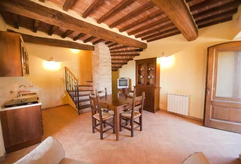 Hotelli Agriturismo Tenuta Di Biscina