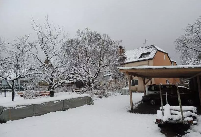 ホテル Aux Deux Clefs