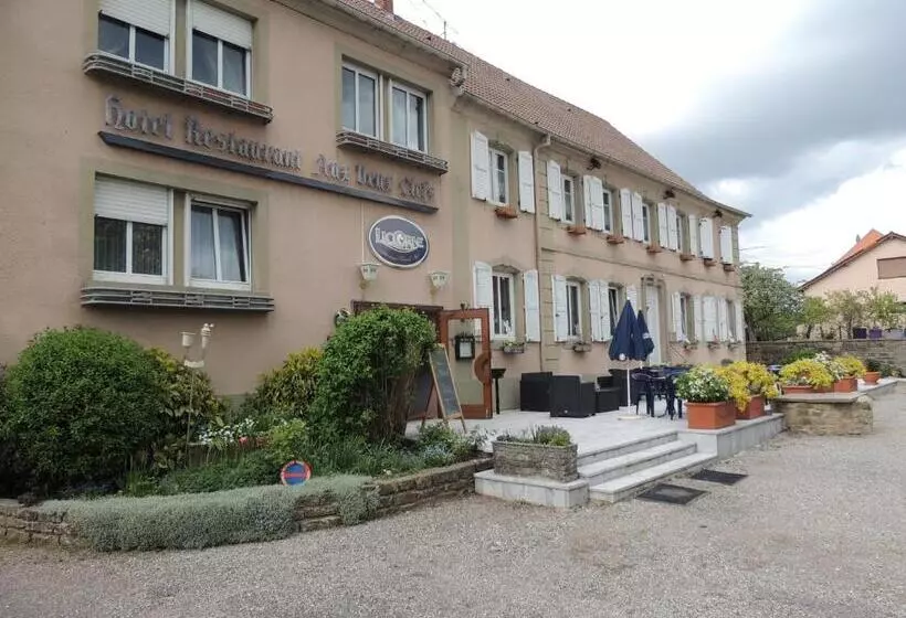 ホテル Aux Deux Clefs