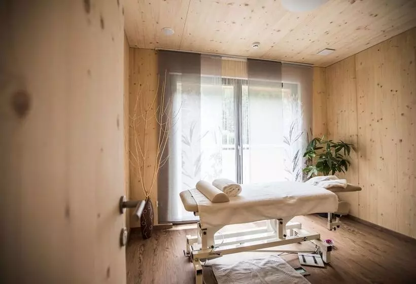 Hotelli Burgaunerhof