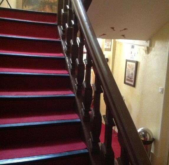 호텔 Hôtel Le Dauphin