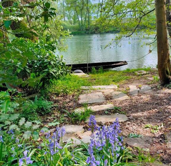 ホテル Hôtel Restaurant Oberlé