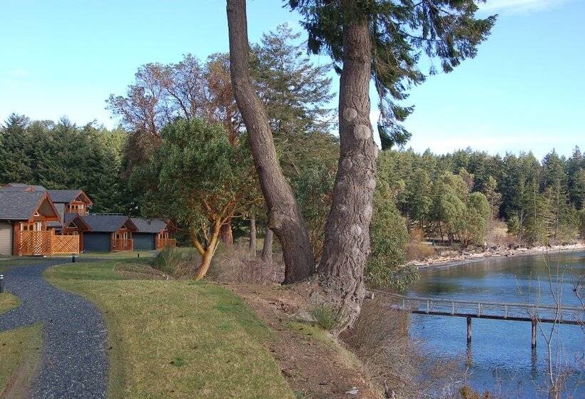 Hotel Mayne Island Resort