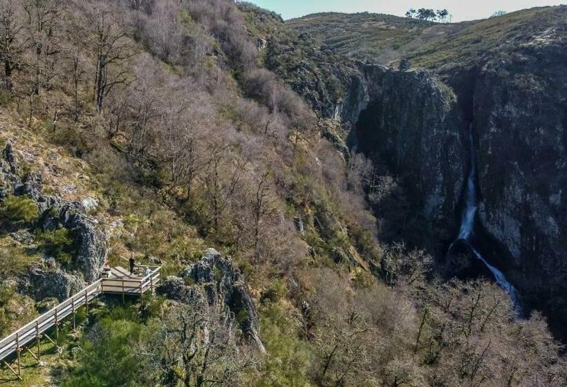Отель Vista Bela Do Gerês