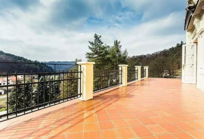 Hotelli Zámek Křtiny