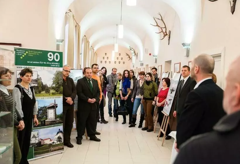 Hotelli Zámek Křtiny