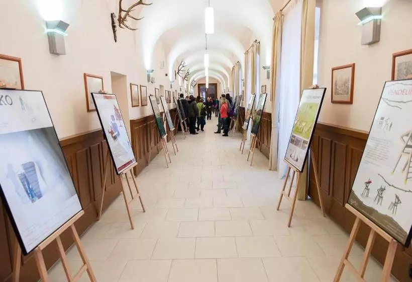 Hotelli Zámek Křtiny