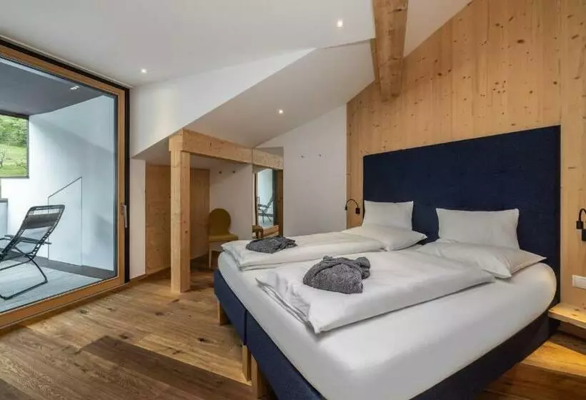 Maraias   Luxury Suites & Apartments