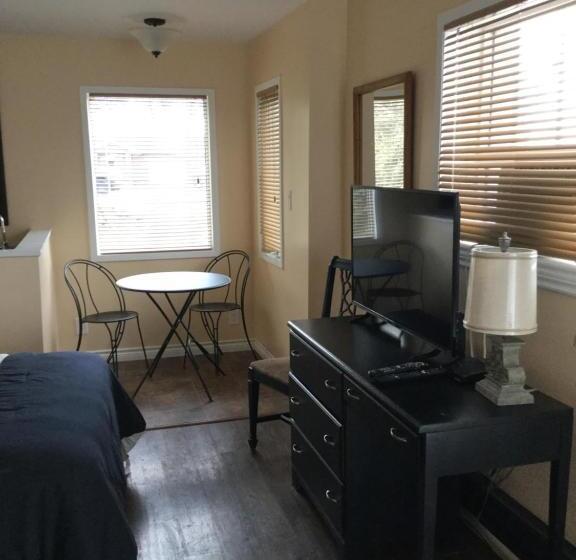 فندق على الطريق Bridgewaters Inn