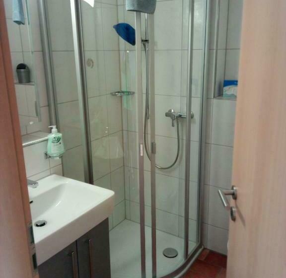 Пансион Bed And Breakfast Villa Hallau