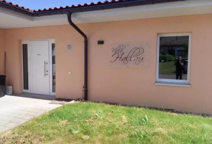 Majatalo Bed And Breakfast Villa Hallau