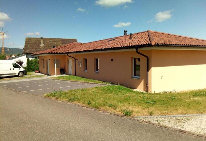 Пансион Bed And Breakfast Villa Hallau