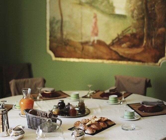 פנסיון Chateau De Maumont