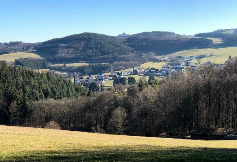 بنسيون Garni Zum Adenauer Forst