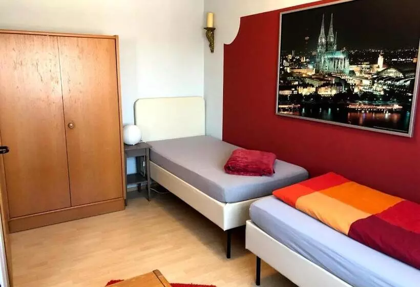 Majatalo Garni Zum Adenauer Forst