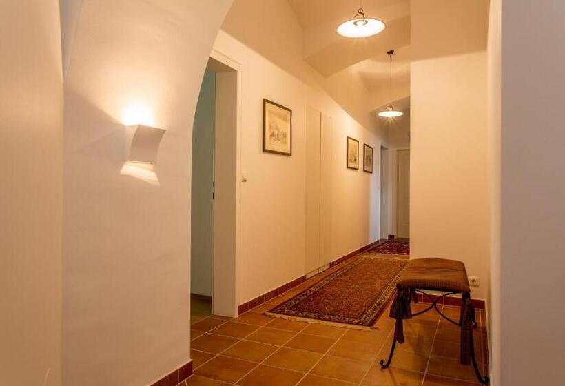 بنسيون Gasthof Bräuer   Familie Eibensteiner