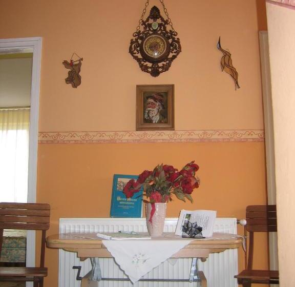 بنسيون Keletifény Vendégház