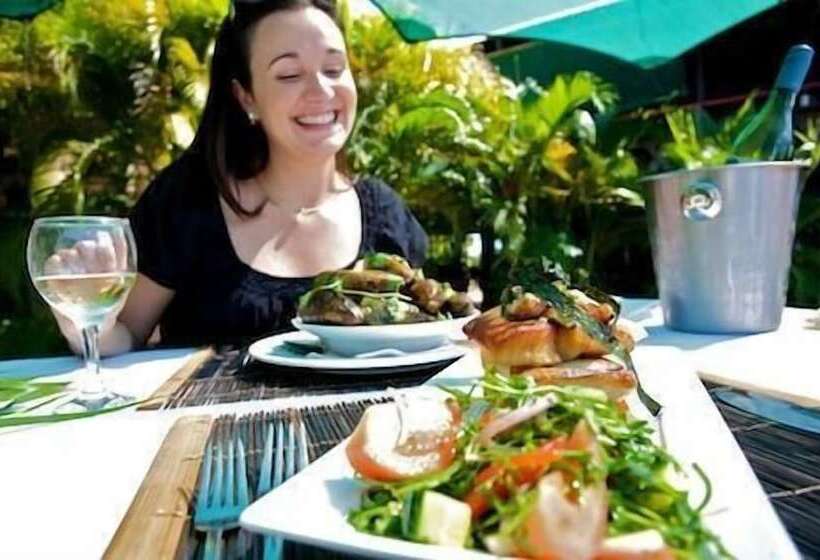 渡假胜地  Crab Claw Island