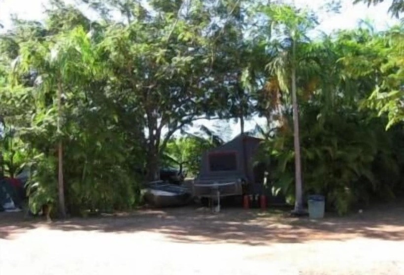 渡假胜地  Crab Claw Island