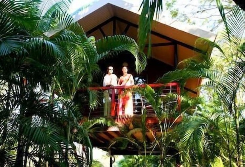 渡假胜地  Crab Claw Island