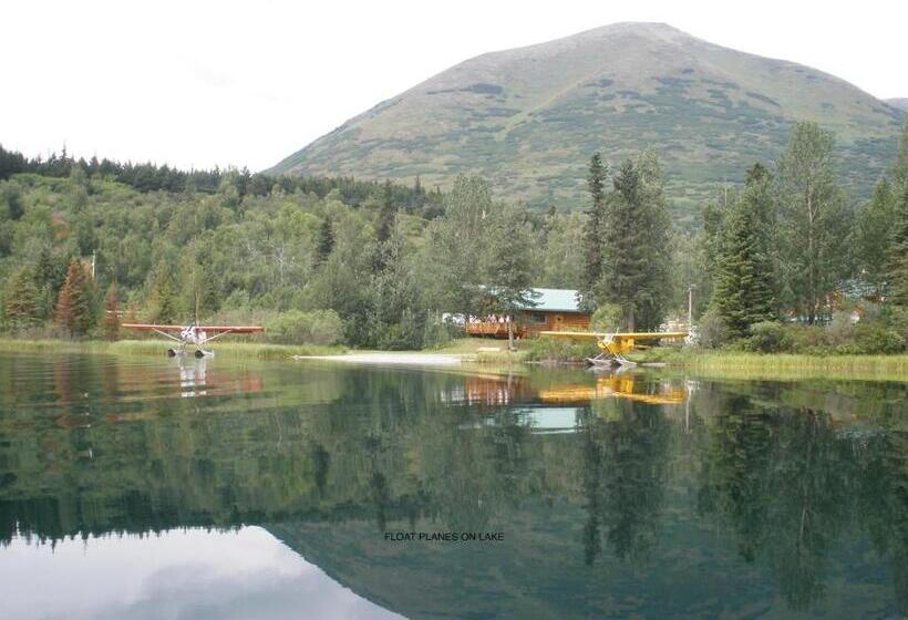 منتجع Summit Lake Lodge