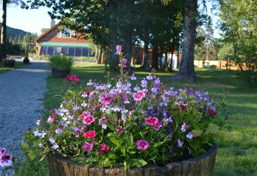 منتجع Summit Lake Lodge