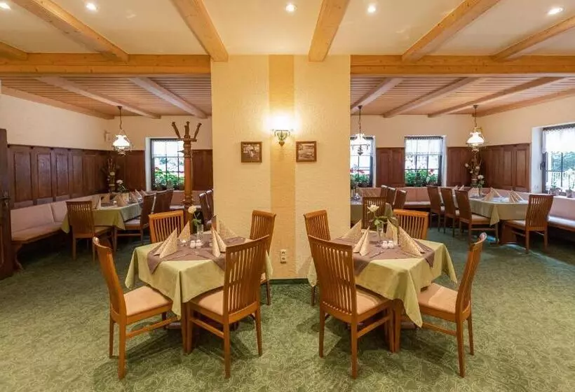 Waldgasthof & Hotel Am Sauwald