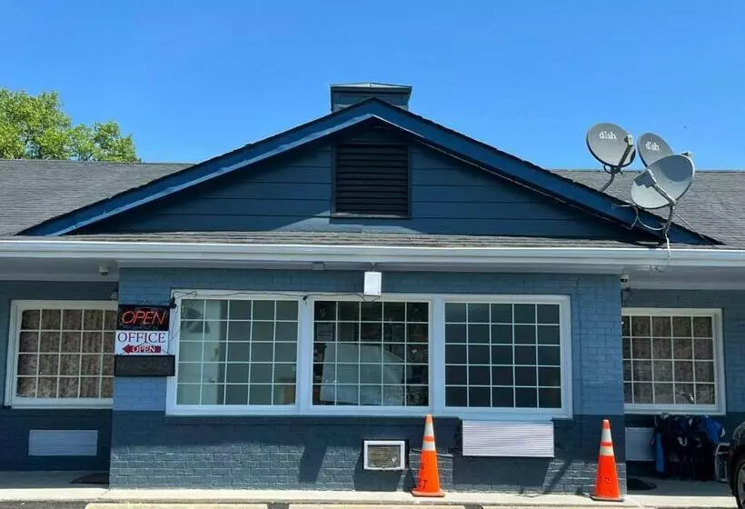 Washington & Lee Motel