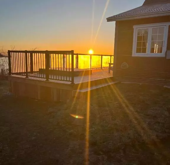 ユースホステル Groundswell Pub & Inn