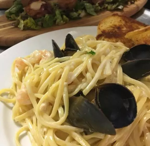 ユースホステル Groundswell Pub & Inn