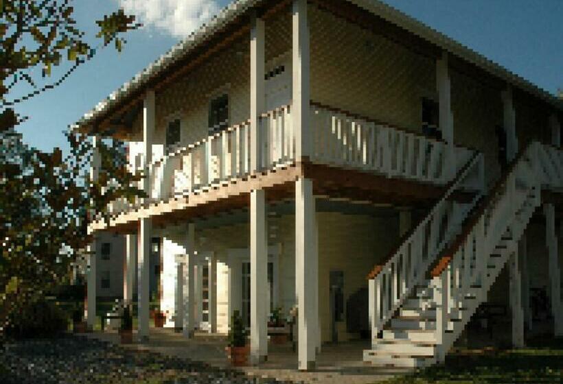 Общежитие Haven Point Inn