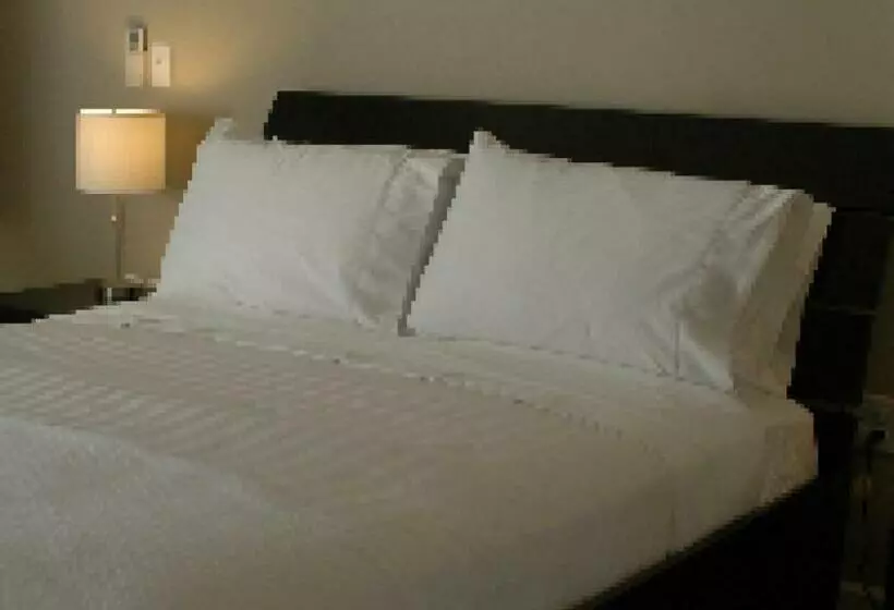 Retkeilymaja Haven Point Inn