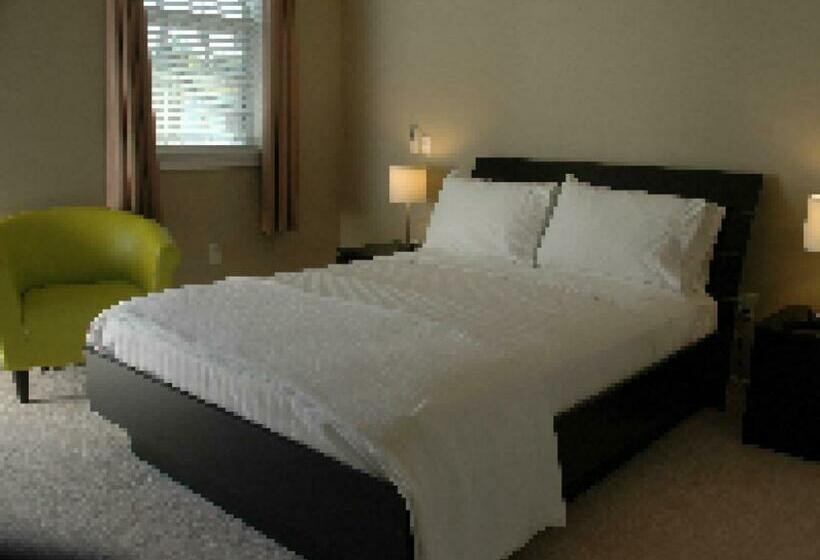 Общежитие Haven Point Inn