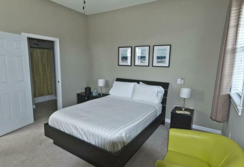 Общежитие Haven Point Inn