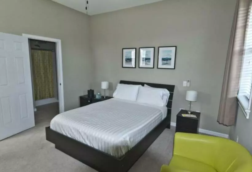 Retkeilymaja Haven Point Inn