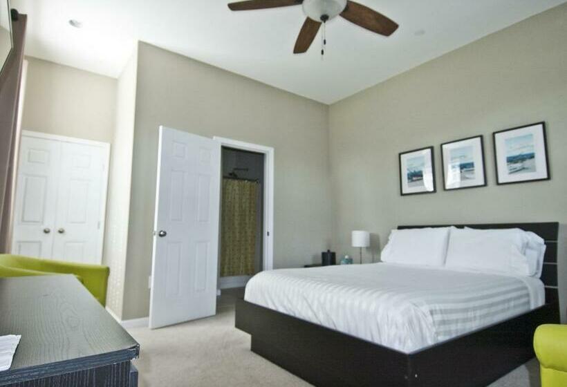 Общежитие Haven Point Inn