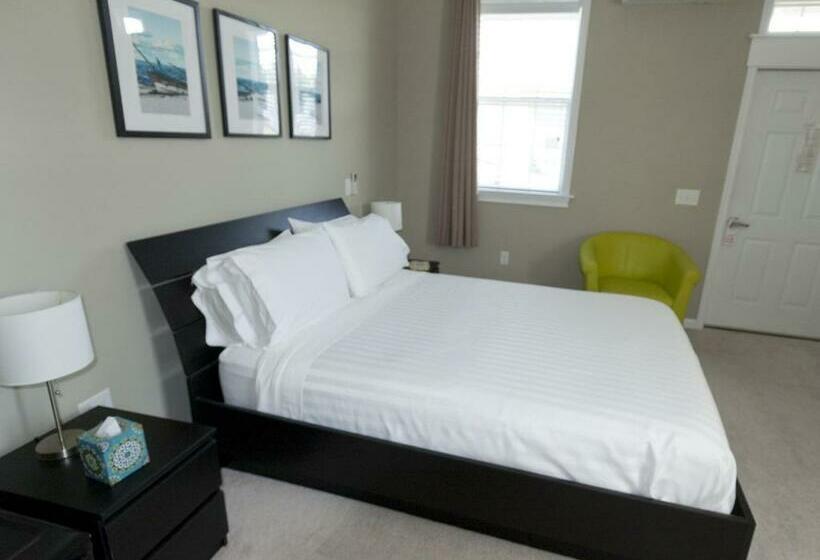 Общежитие Haven Point Inn