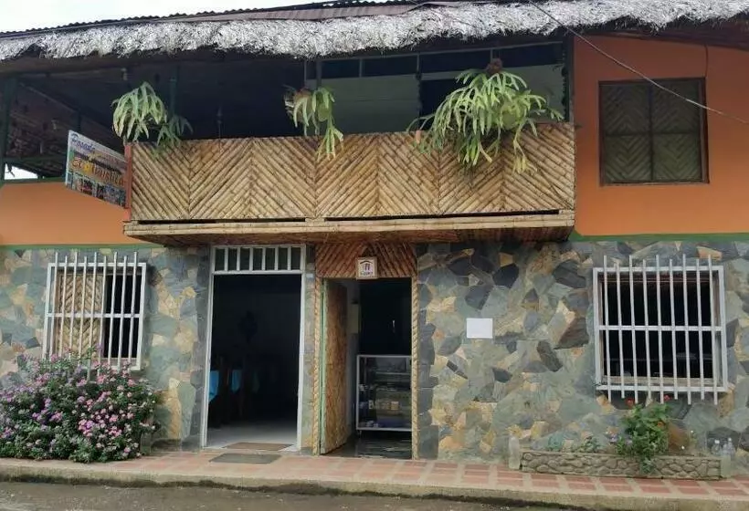 ユースホステル Posada Ecoturística El Valle