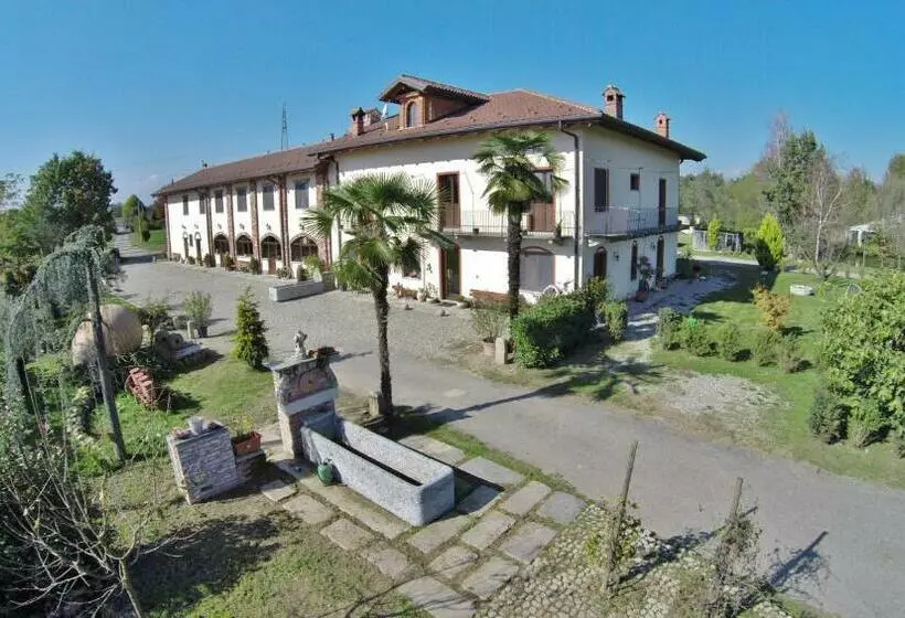 Aamiaismajoitus (B&B) Agriturismo Parco Campofelice