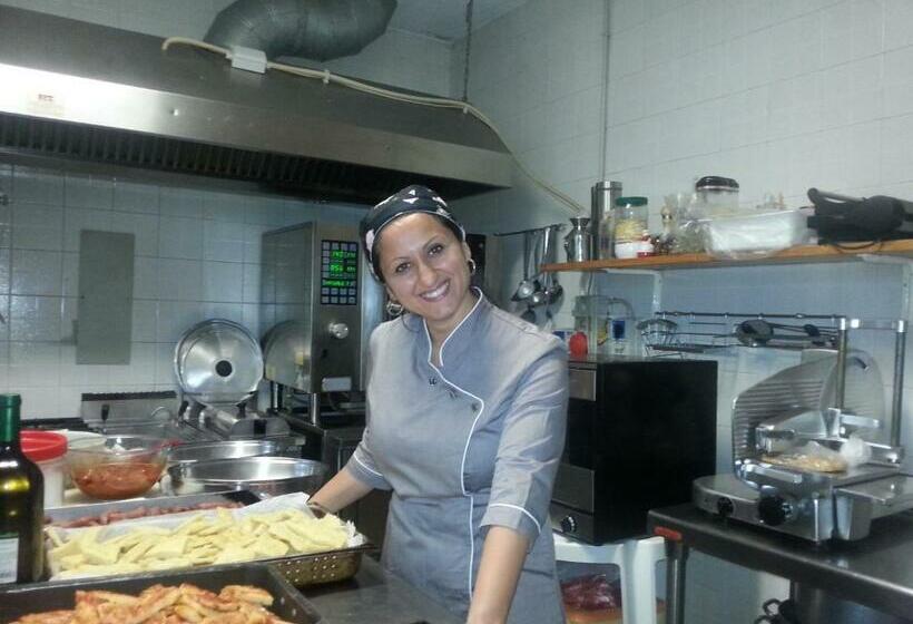 تختخواب و صبحانه Agriturismo Parco Campofelice