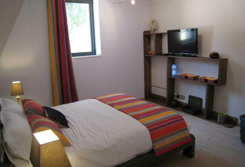 민박 Chambre Hôte/spa Quermaurelle