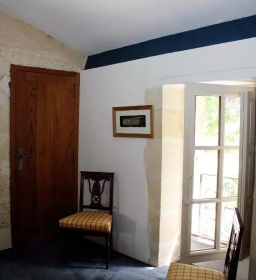 Aamiaismajoitus (B&B) Chateau De Castelneau