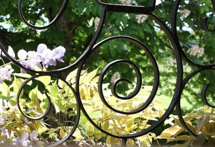 Bed and Breakfast Chateau De Castelneau