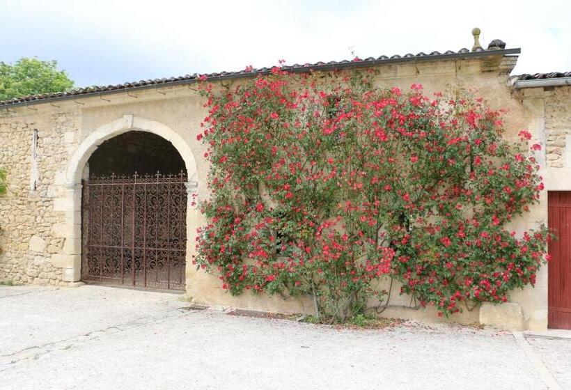 Bed and Breakfast Chateau De Castelneau