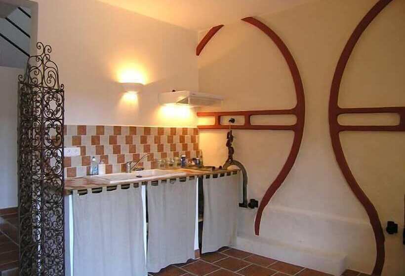 ベッドアンドブレックファースト Le Mas D Orsan Chambres D Hôtes