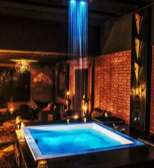 Bijou Hotel / Love And Romance