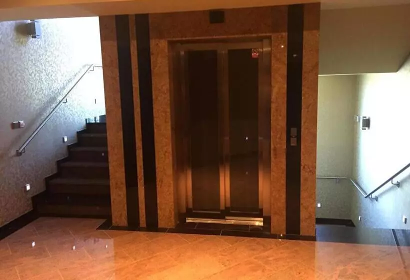 Casino & Hotel Admiral Strážný