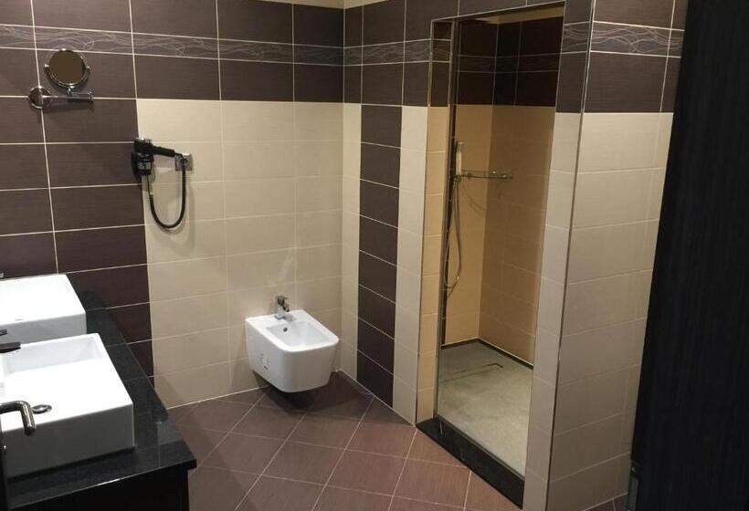 Casino & Hotel Admiral Strážný