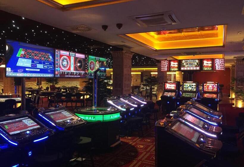 Casino & Hotel Admiral Strážný