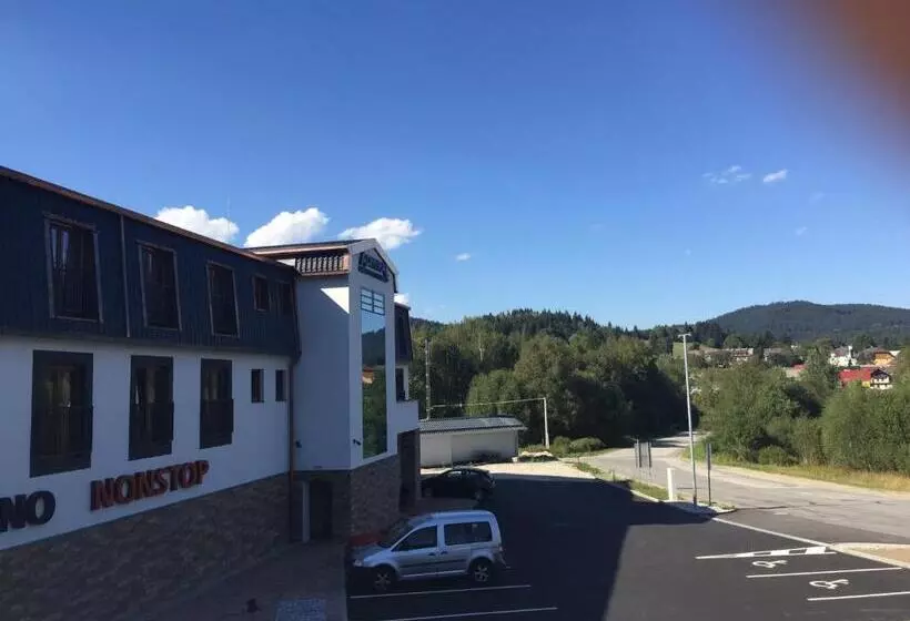 Casino & Hotel Admiral Strážný